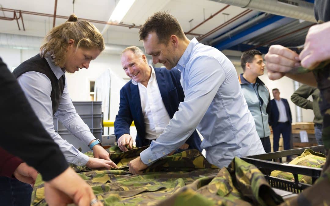 Aileen’s Uniform Atlas: Detainees prepare military uniforms for Ukraine